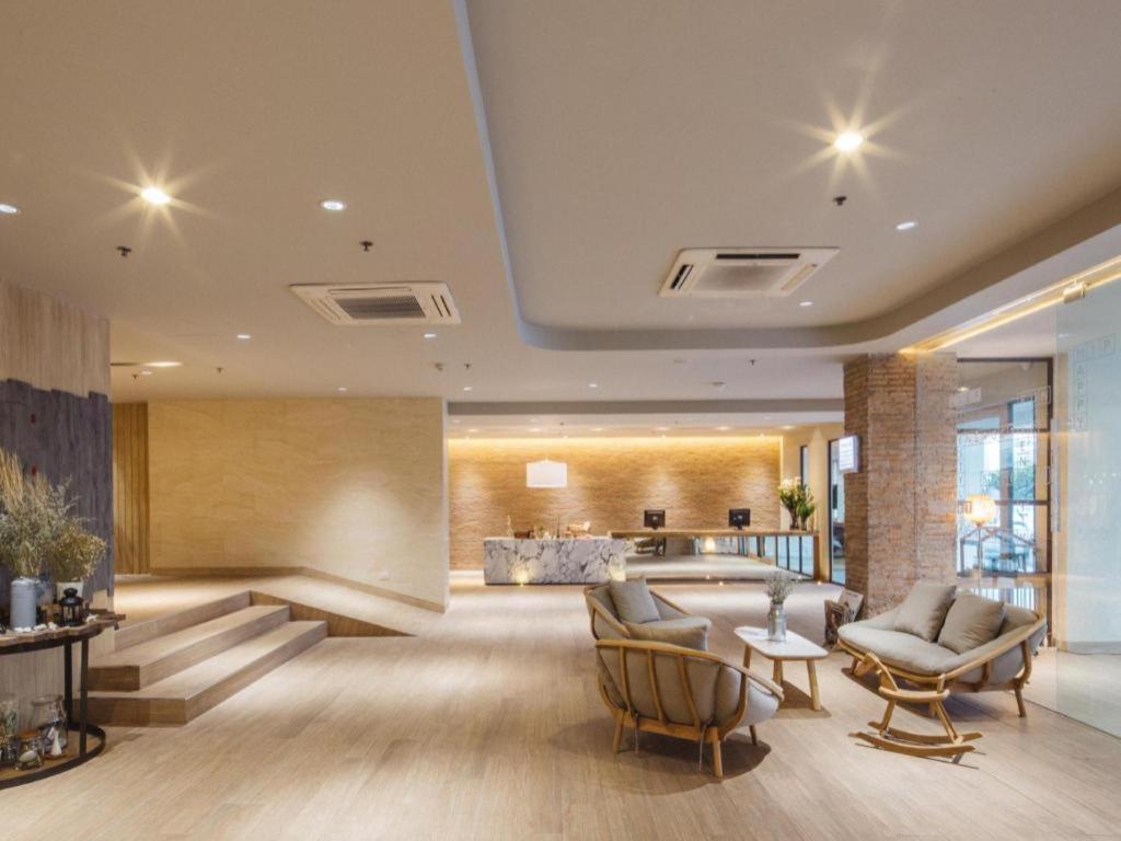 Clef Hotel Bangkok Exterior photo